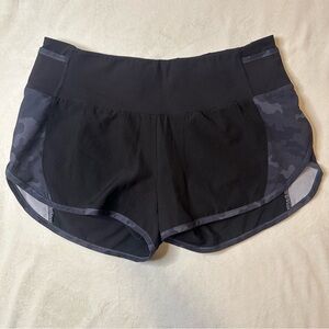 ZYIA Black w  Grey Camo Women's Athletic Shorts w Liner  Women’s Small